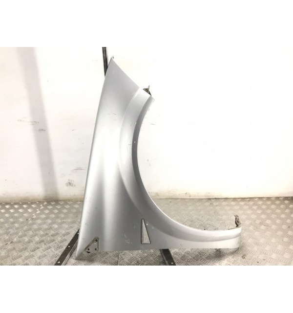 Крыло переднее правое бу для Renault Megane 2 1.5 DCi,  2006 г.