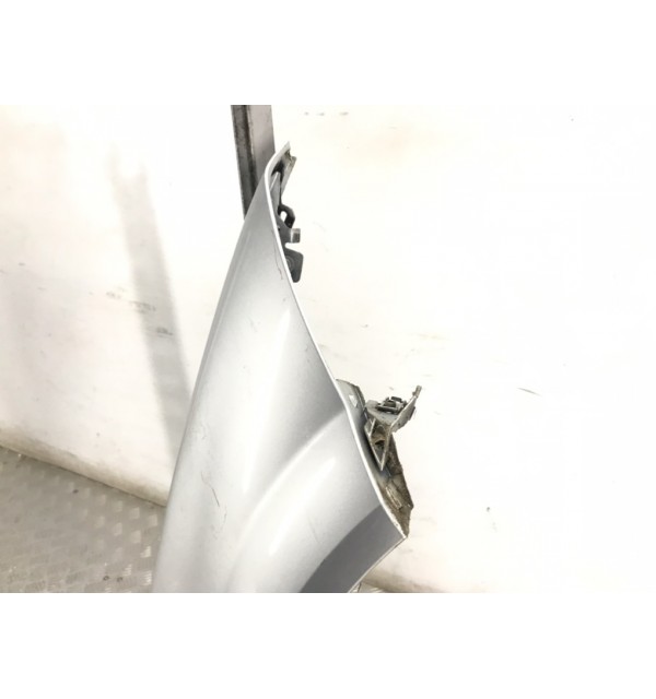 Крыло переднее правое бу для Renault Megane 2 1.5 DCi,  2006 г.