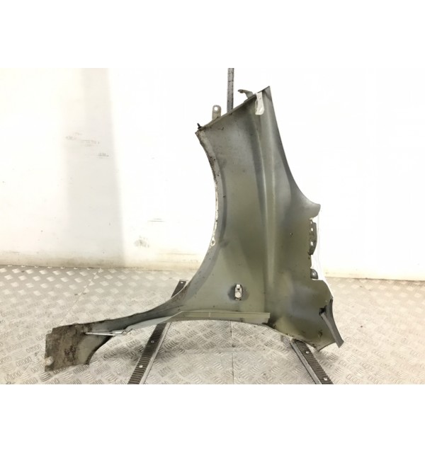 Крыло переднее правое бу для Nissan Micra K12 1.0 i,  2003 г.