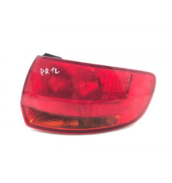 Фонарь задний правый бу для Audi A3 8P 2.0 TDi,  2006 г.