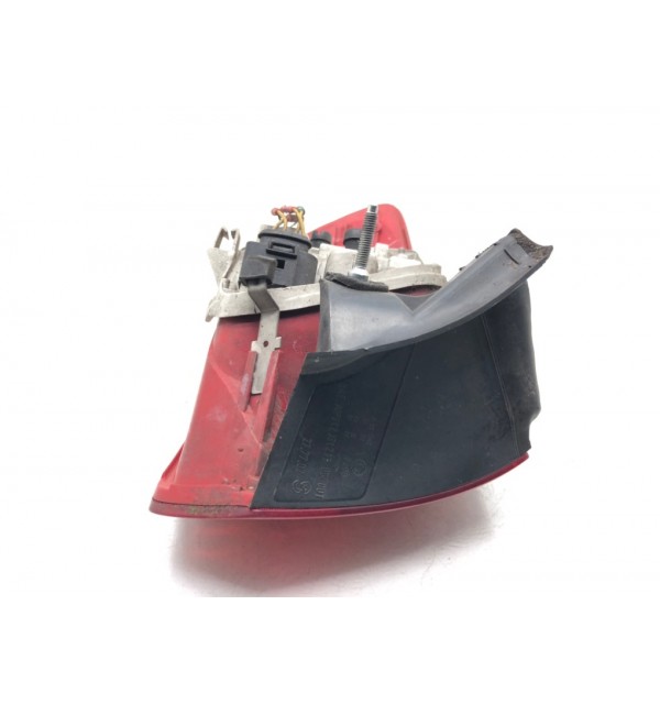 Фонарь задний правый бу для Audi A3 8P 2.0 TDi,  2006 г.