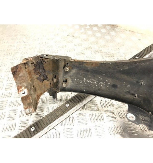 Крыло переднее правое бу для Audi A4 B5 1.8 i,  1997 г.