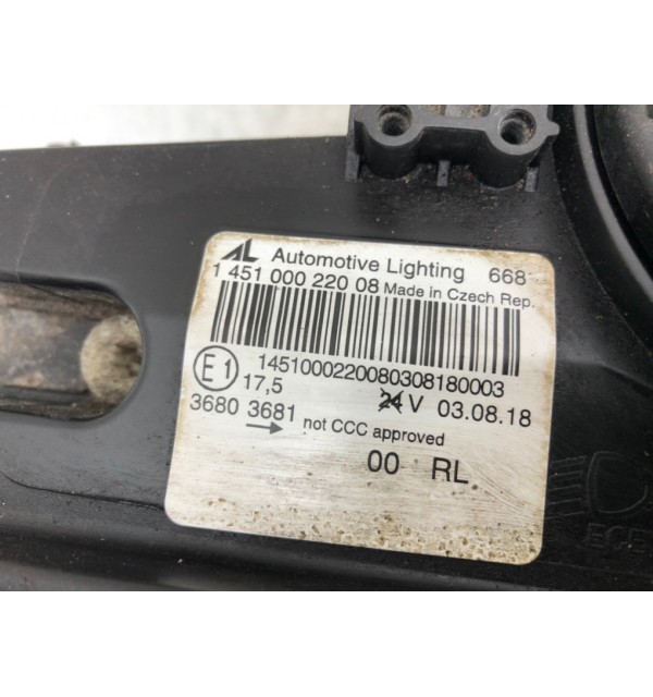 Фара правая бу для BMW 2 F46 1.5 i,  2016 г.