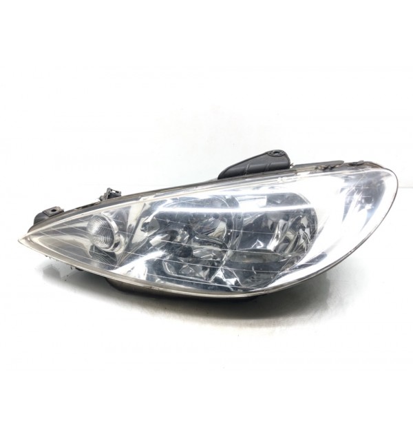 Фара левая бу для Peugeot 206 1 1.4 HDi,  2006 г.