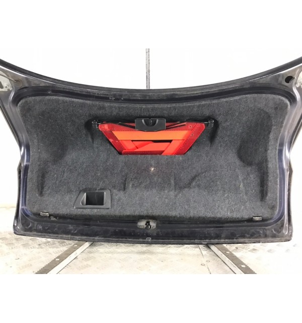 Крышка багажника бу для Audi A4 B5 1.8 i,  1997 г.