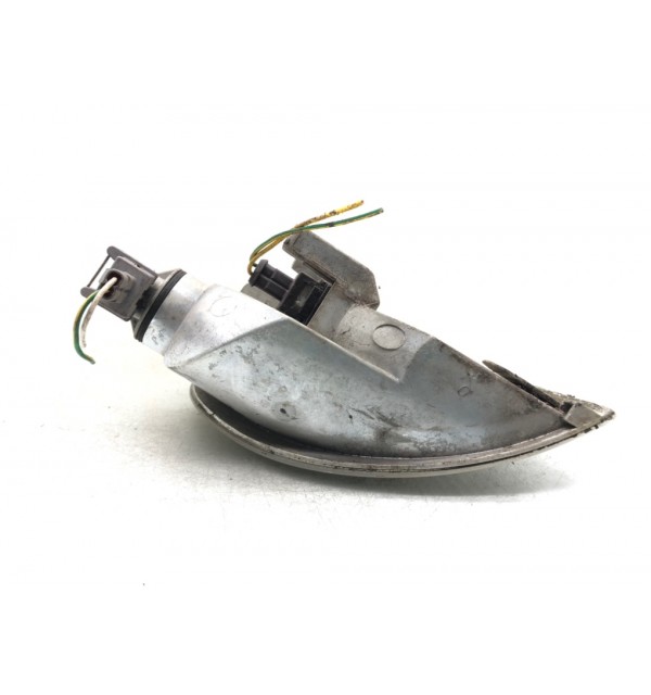 Поворотник левый бу для Citroen Berlingo 1 2.0 HDi,  2001 г.