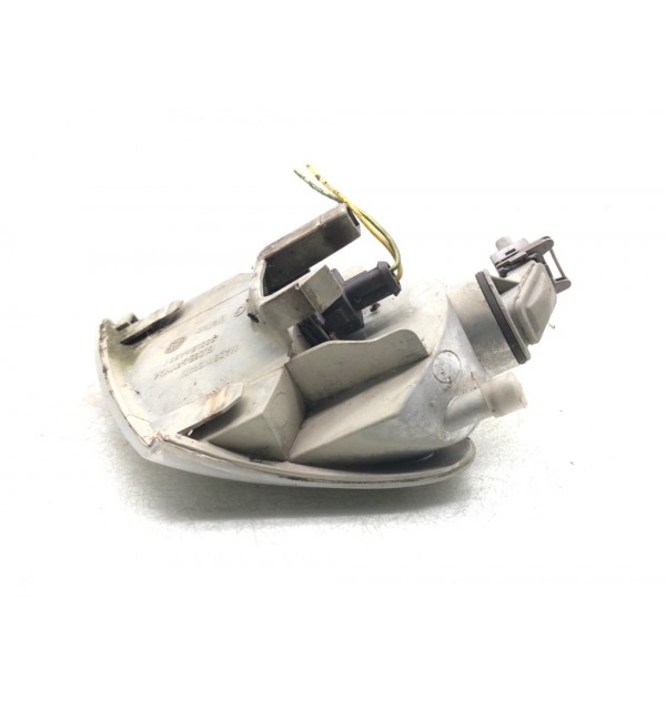 Поворотник левый бу для Citroen Berlingo 1 2.0 HDi,  2001 г.