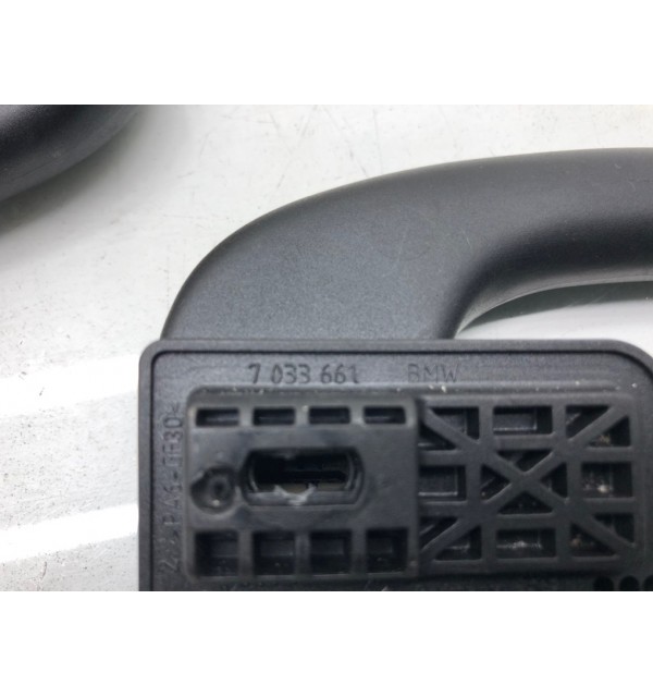 Ручка внутренняя потолочная бу для BMW 3 E90/E91/E92/E93 2.0 TD,  2006 г.