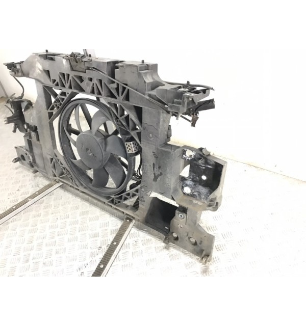 Панель передняя (телевизор) бу для Renault Grand Scenic 3 1.5 DCi,  2010 г.