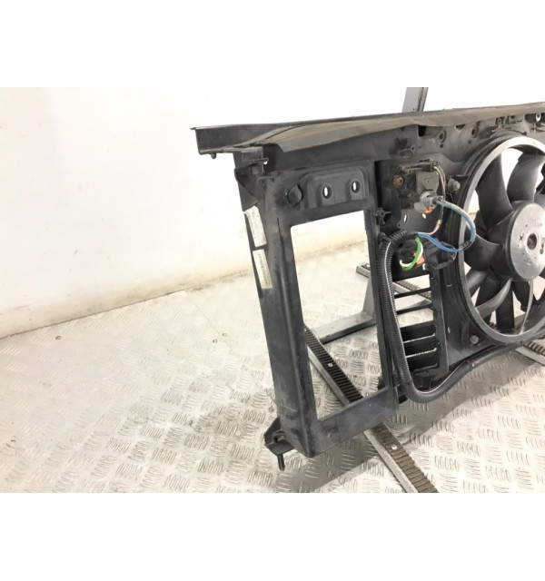 Панель передняя (телевизор) бу для Citroen C4 Grand Picasso  1.6 HDi,  2011 г.