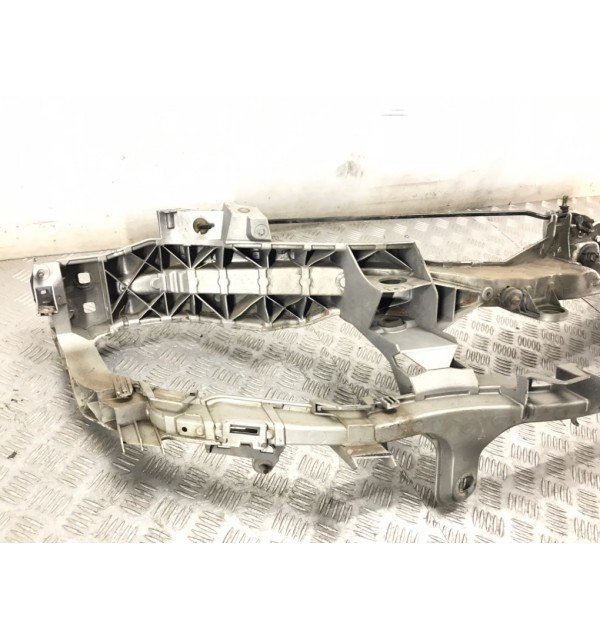 Панель передняя (телевизор) бу для Ford C-Max 1 1.8 i,  2008 г.