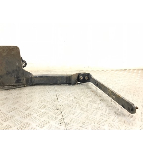 Прицепное устройство (фаркоп) бу для Ford Fiesta 5 1.4 i,  2005 г.