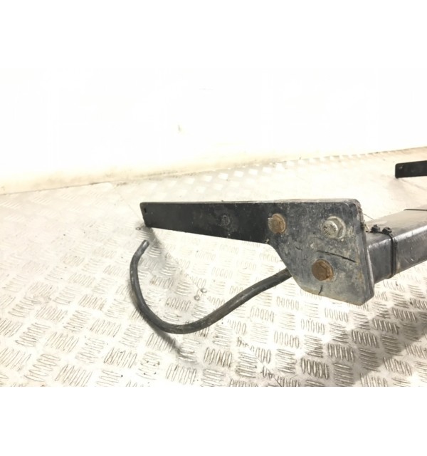 Прицепное устройство (фаркоп) бу для Ford Kuga 1 2.0 TDCi,  2008 г.