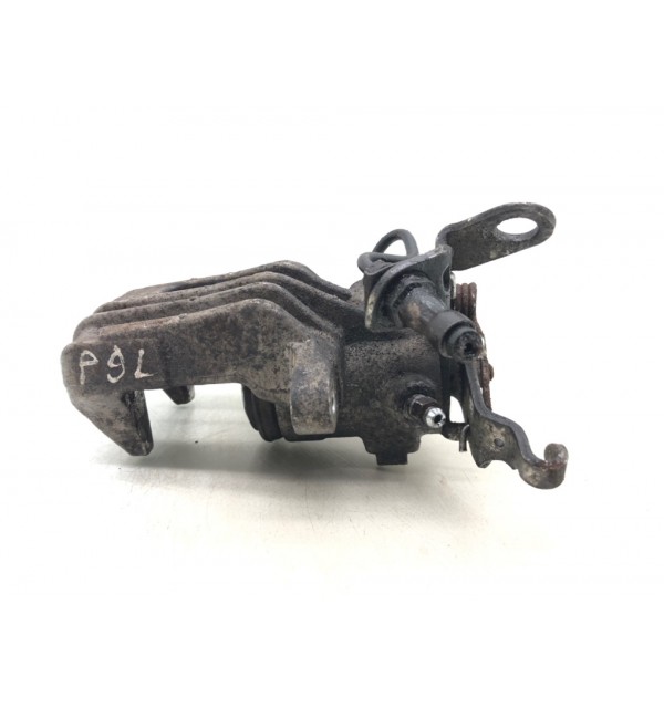 Суппорт задний левый бу для Volkswagen Golf 6 2.0 TDi,  2010 г.