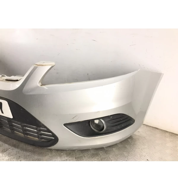 Бампер передний бу для Ford Focus 2 1.8 i,  2009 г.