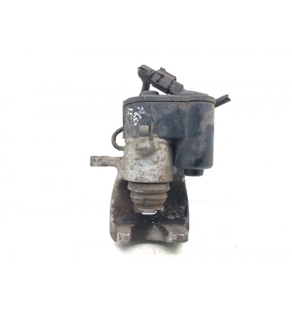 Суппорт задний правый бу для Volkswagen Passat B6 2.0 TDi,  2008 г.