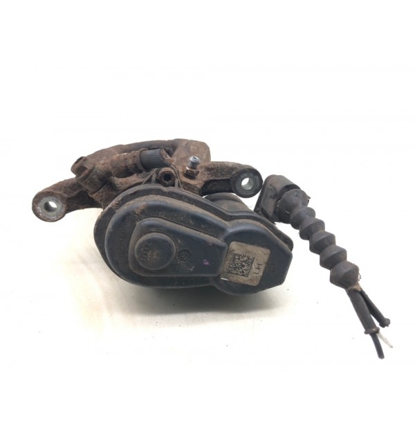 Суппорт задний левый бу для Nissan Qashqai 2 1.2 i,  2015 г.