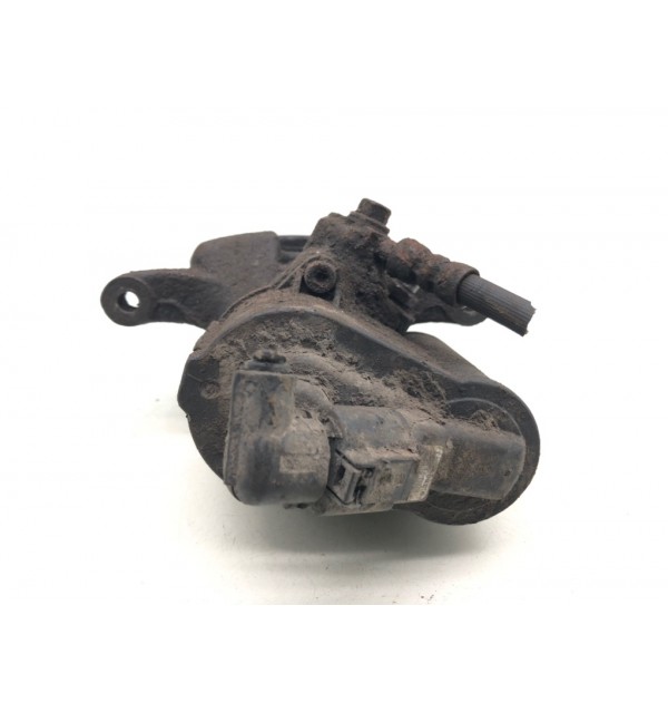 Суппорт задний правый бу для Volkswagen Passat B7 1.6 TDi,  2013 г.