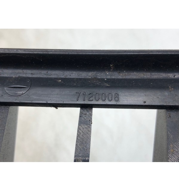 Решетка радиатора бу для BMW 3 E90/E91/E92/E93 2.0 TD,  2007 г.