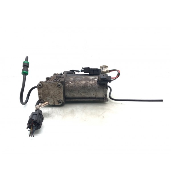 Компрессор пневмоподвески бу для Land Rover Discovery 3 2.7 TD,  2007 г.