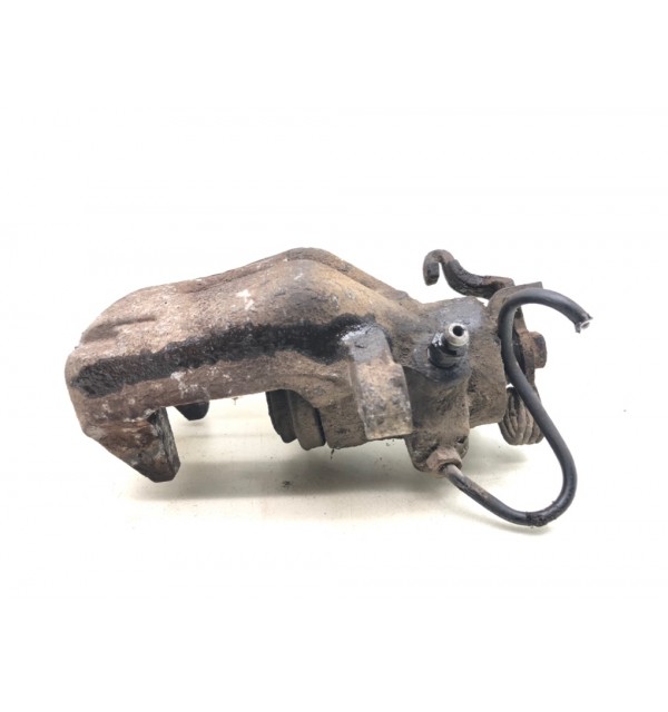 Суппорт задний правый бу для Peugeot 308 T7 1.6 i,  2008 г.