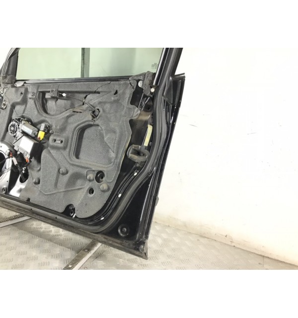 Дверь передняя правая бу для Audi A4 B7 2.0 TDi,  2007 г.