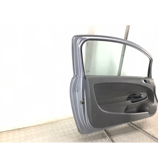 Дверь передняя левая бу для Opel Corsa D 1.2 i,  2008 г.