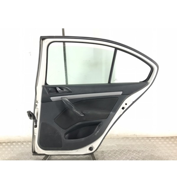 Дверь задняя правая бу для Skoda Octavia A5 1.6 TDi,  2012 г.