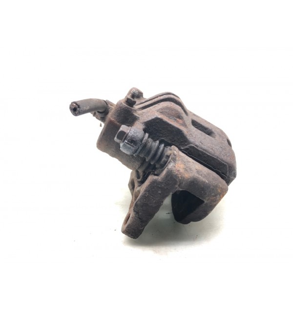 Суппорт передний левый бу для Subaru Outback  2.0 TD,  2010 г.