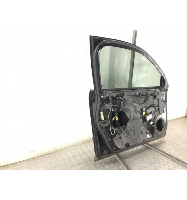 Дверь передняя левая бу для Audi A4 B7 2.0 TDi,  2007 г.