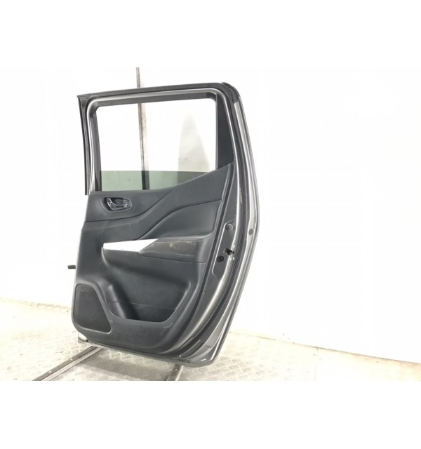 Дверь задняя правая бу для Nissan Navara 3 2.3 DCi,  2016 г.