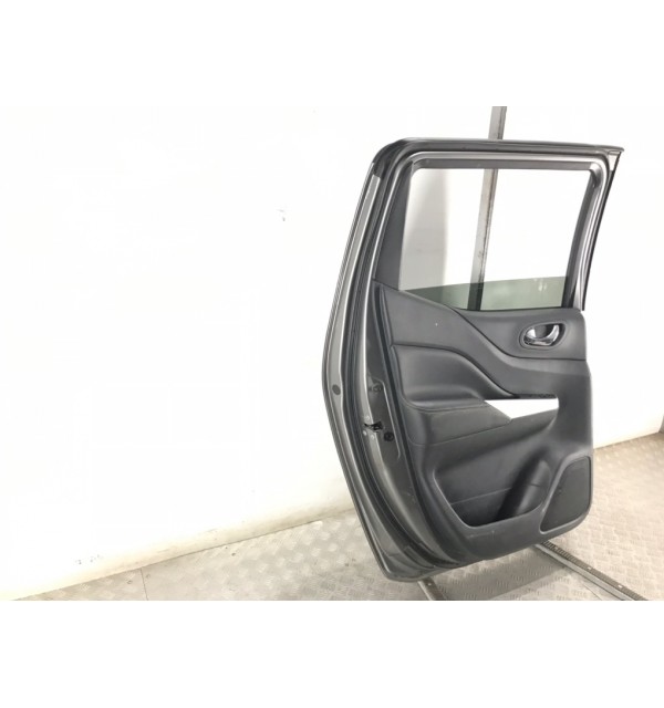 Дверь задняя левая бу для Nissan Navara 3 2.3 DCi,  2016 г.