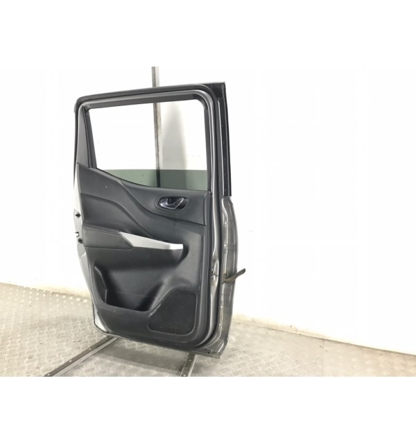 Дверь задняя левая бу для Nissan Navara 3 2.3 DCi,  2016 г.