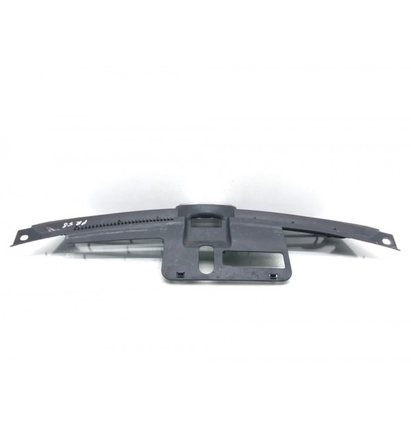 Решетка радиатора бу для Volkswagen Polo 4 1.4 i,  2002 г.