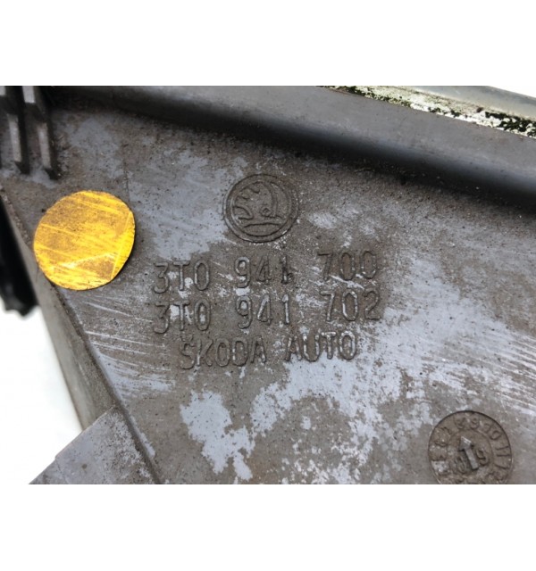 Фара противотуманная правая бу для Skoda Superb 2 2.0 TDi,  2009 г.