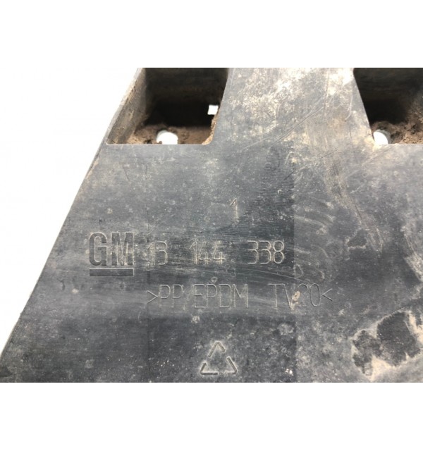 Защита бампера переднего бу для Opel Zafira B 1.6 i,  2011 г.