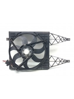 Вентилятор радиатора бу для Skoda Fabia 1 1.2 i,  2005 г.