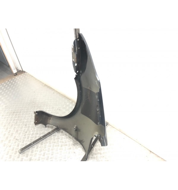 Крыло переднее правое бу для Citroen Xsara Picasso  2.0 HDi,  2004 г.