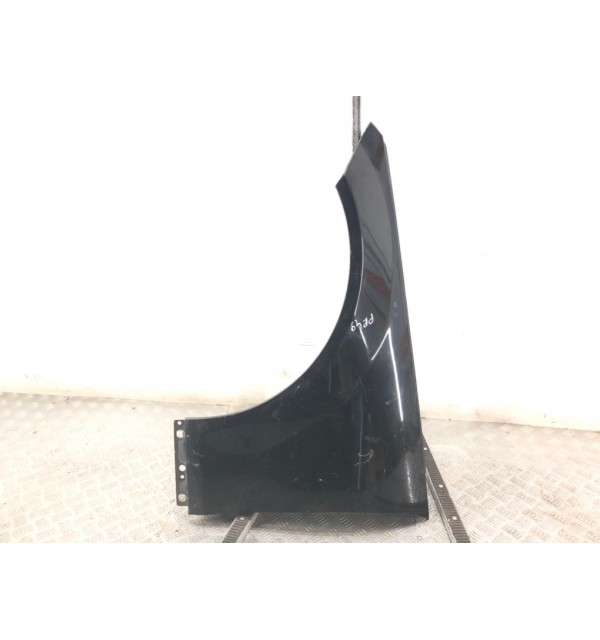 Крыло переднее левое бу для Mercedes C W204 2.2 CDi,  2009 г.