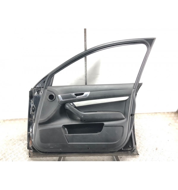 Дверь передняя правая бу для Audi A6 C6 2.7 TDi,  2006 г.