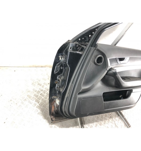 Дверь передняя правая бу для Audi A6 C6 2.7 TDi,  2006 г.