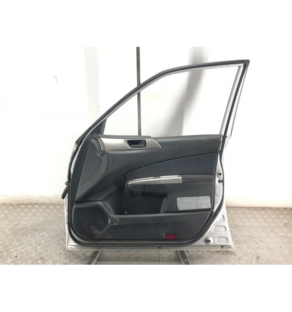 Дверь передняя правая бу для Subaru Forester SH 2.0 TD,  2009 г.