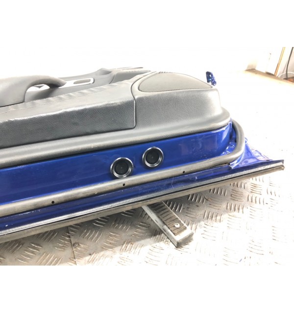 Дверь передняя левая бу для Mercedes SLK R170 2.3 i,  2001 г.