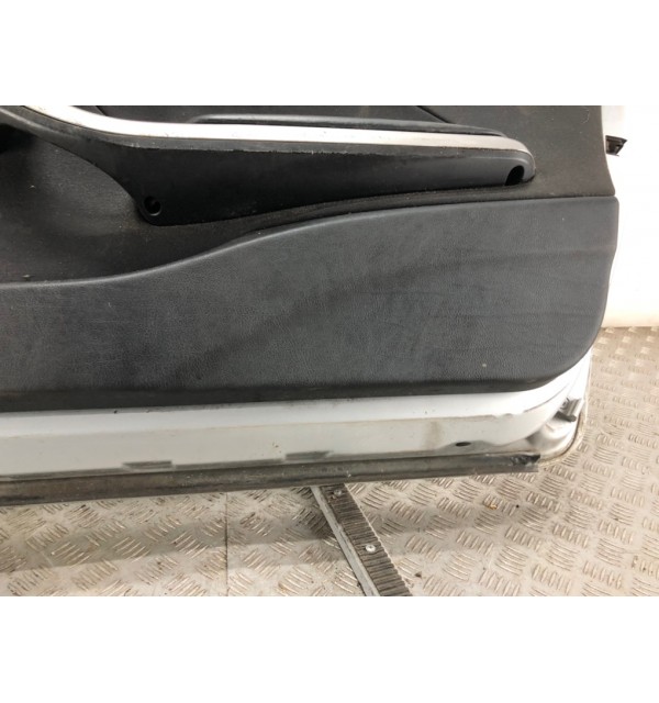 Дверь передняя правая бу для BMW 3 E46 2.0 i,  2003 г.