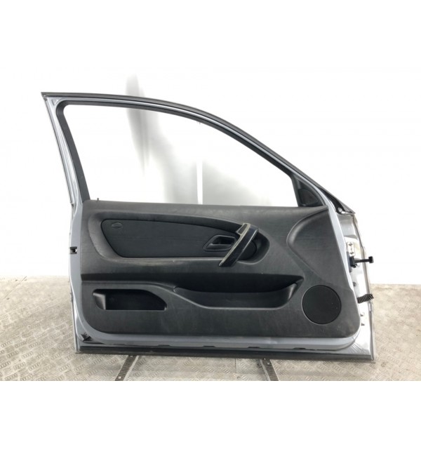 Дверь передняя левая бу для BMW 3 E46 2.0 i,  2003 г.