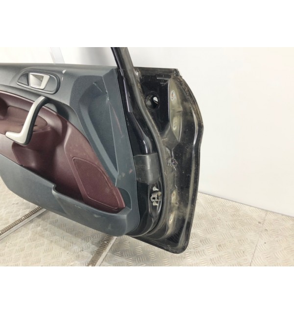 Дверь передняя левая бу для Ford Fiesta 6 1.6 i,  2011 г.