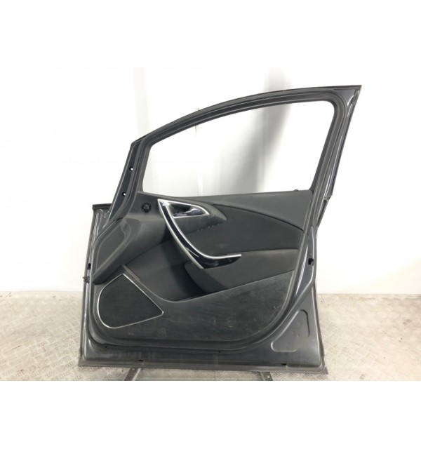 Дверь передняя правая бу для Opel Astra J 1.7 CDTi,  2010 г.