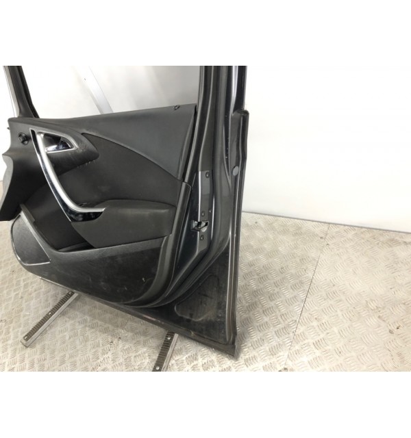 Дверь передняя правая бу для Opel Astra J 1.7 CDTi,  2010 г.