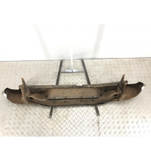 Бампер задний бу для Nissan Navara  3.0 DCi,  2014 г.