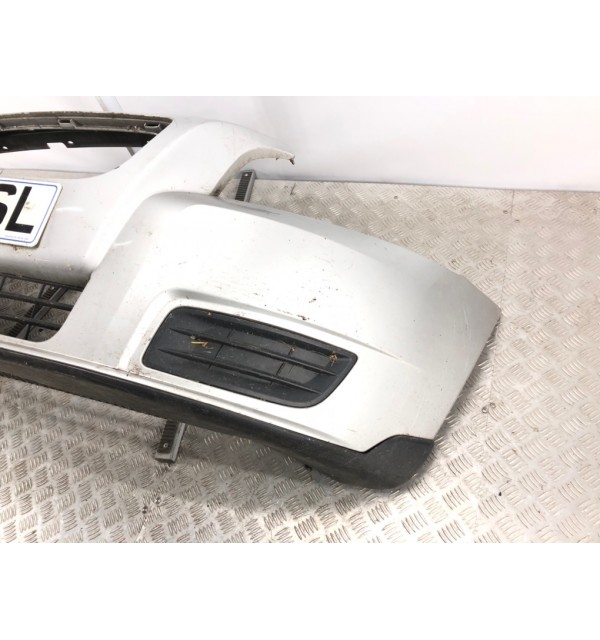 Бампер передний бу для Volvo V50  2.0 D,  2008 г.